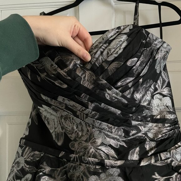 Jovani Black & Silver Floral Print Gown - US 14 - Picture 7 of 14